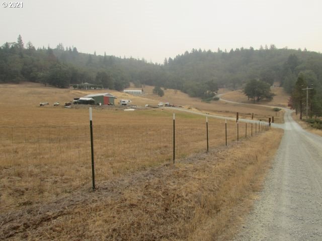 1073 Spring Brook Road Myrtle Creek, OR 97457 - Photo 3 of 24 a view of a terrace