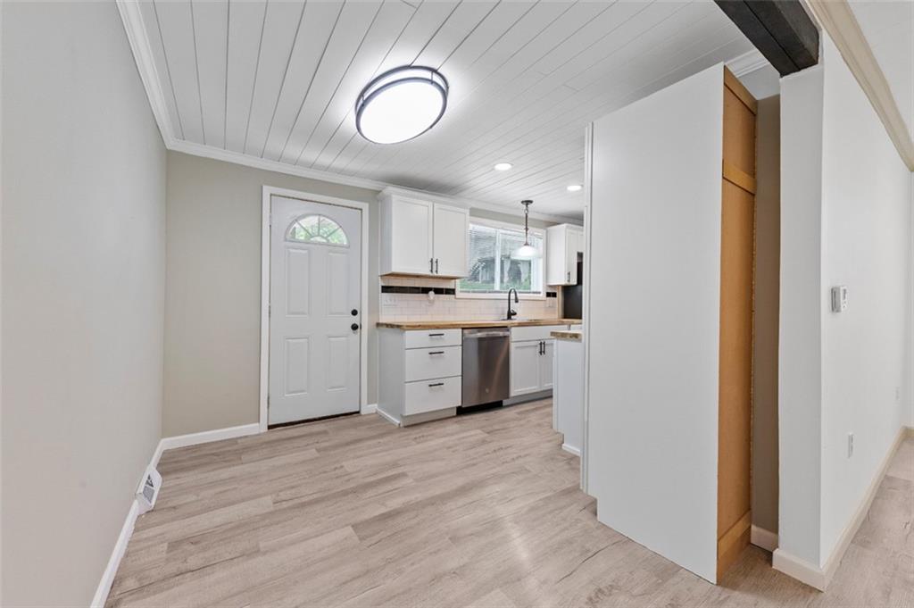 305 Spring Lane West Newton, PA 15089 - Photo 14 of 20