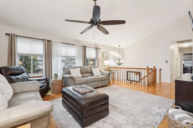 $840,000 | 4 Austin Way, Tappan, NY 10983