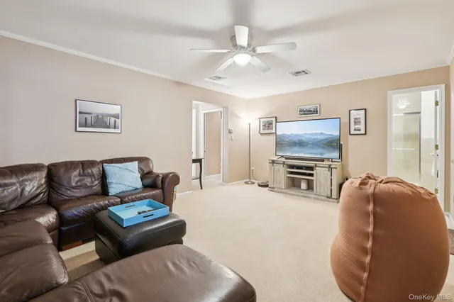 $840,000 | 4 Austin Way, Tappan, NY 10983