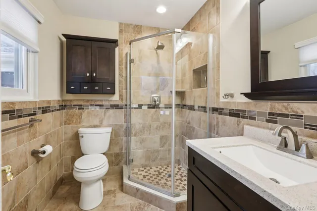 $840,000 | 4 Austin Way, Tappan, NY 10983