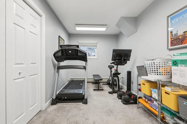 $840,000 | 4 Austin Way, Tappan, NY 10983