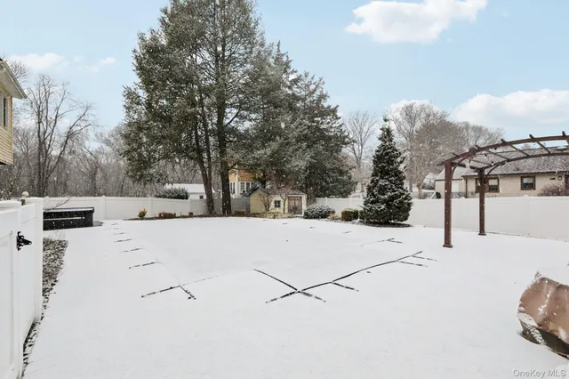 $840,000 | 4 Austin Way, Tappan, NY 10983