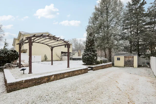 $840,000 | 4 Austin Way, Tappan, NY 10983