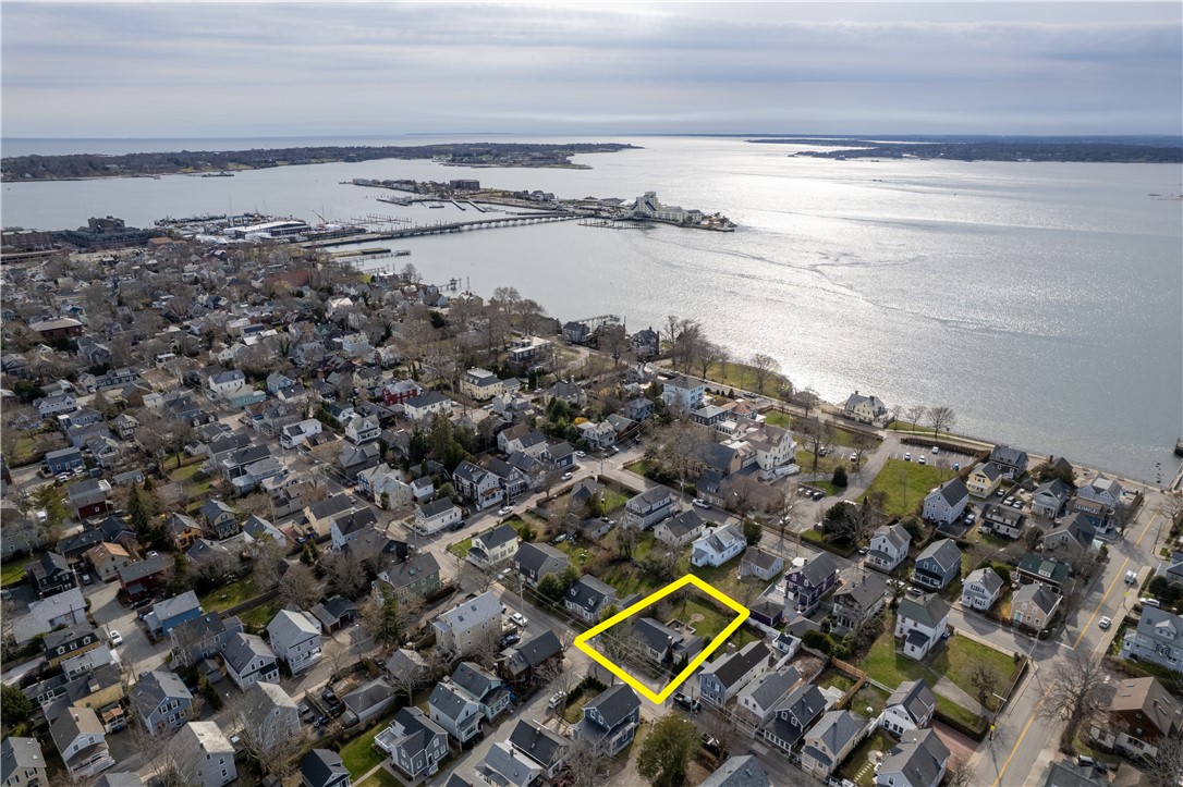 84 3rd Street Newport, RI 02840 - Photo 3 of 19