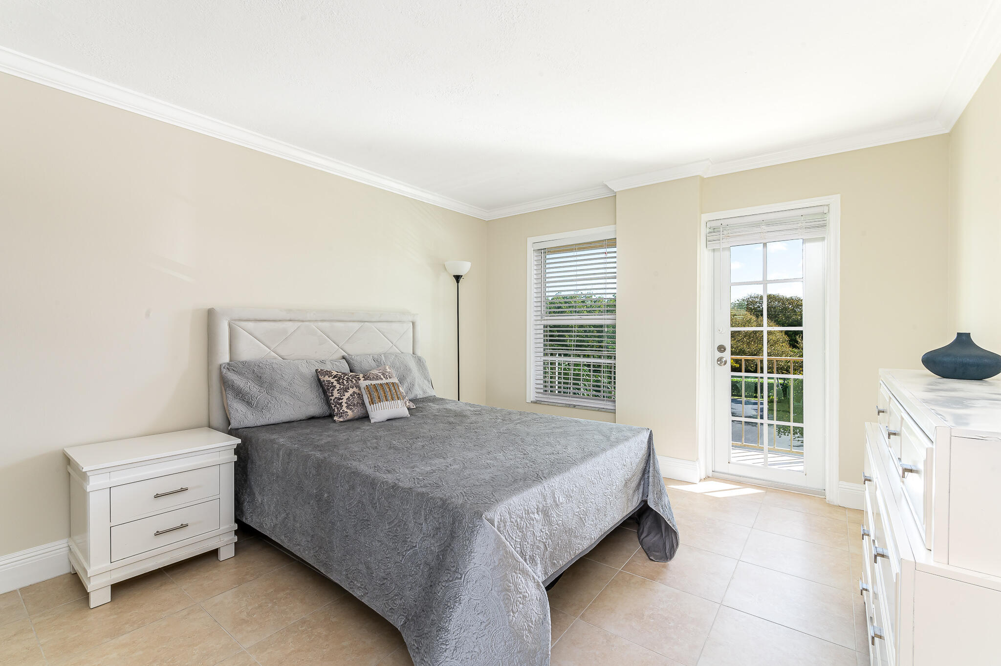 1111 South Ocean Boulevard, Unit 320 Boca Raton, FL 33432 - Photo 15 of 24 Secondary Bedroom