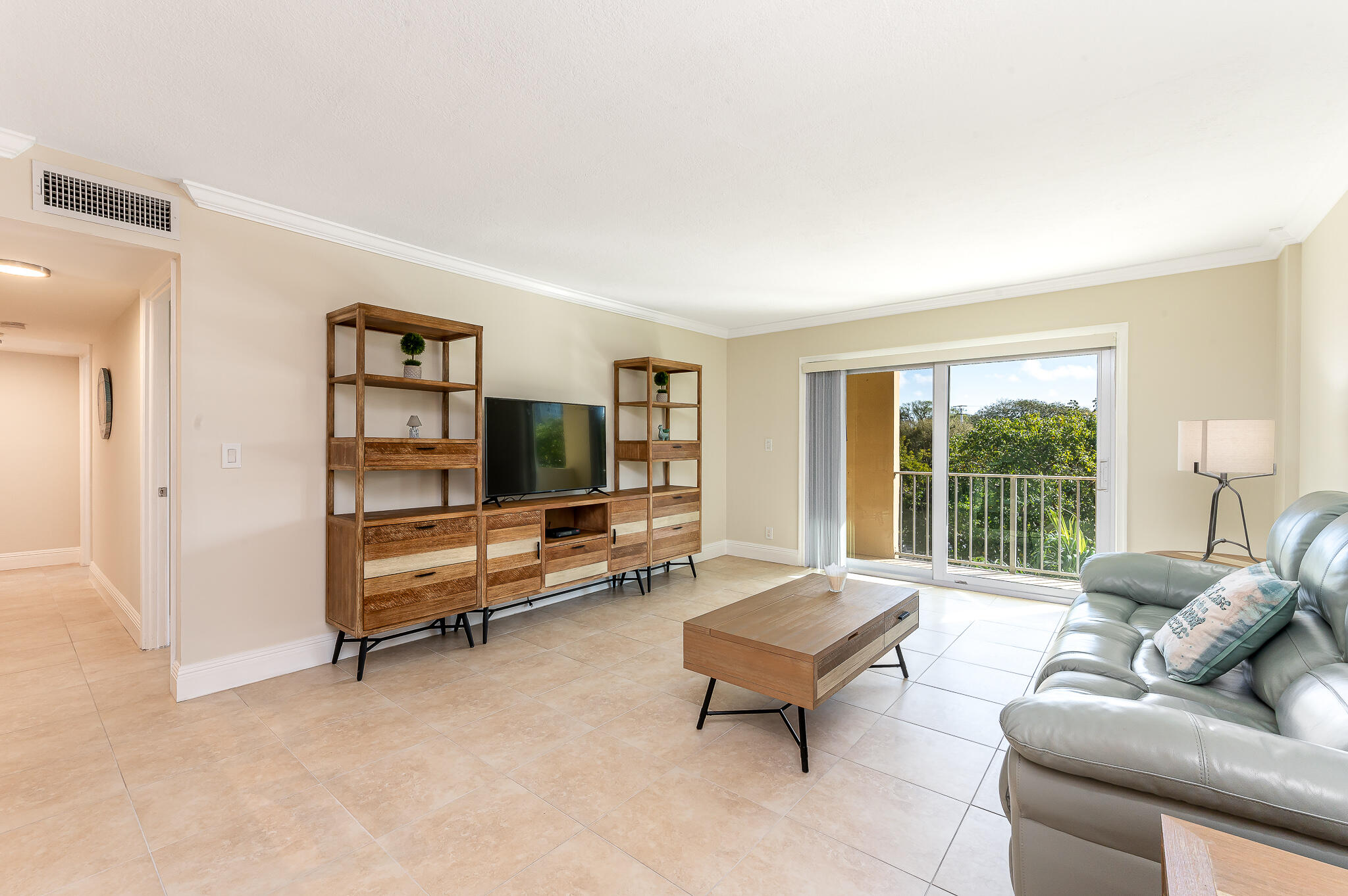 1111 South Ocean Boulevard, Unit 320 Boca Raton, FL 33432 - Photo 7 of 24 Spacious Living Area