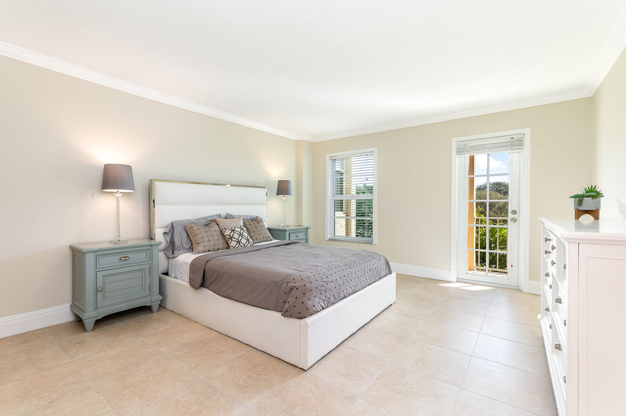 1111 South Ocean Boulevard, Unit 320 Boca Raton, FL 33432 - Photo 10 of 24 Primary Bedroom