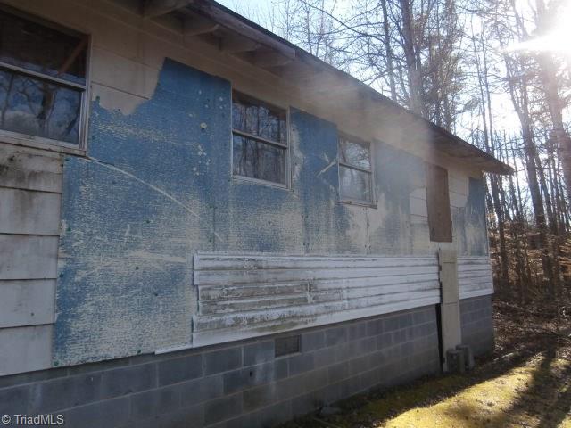 3703 Garner Road Snow Camp, NC 27349 - Photo 4 of 30 Gallery Image 4