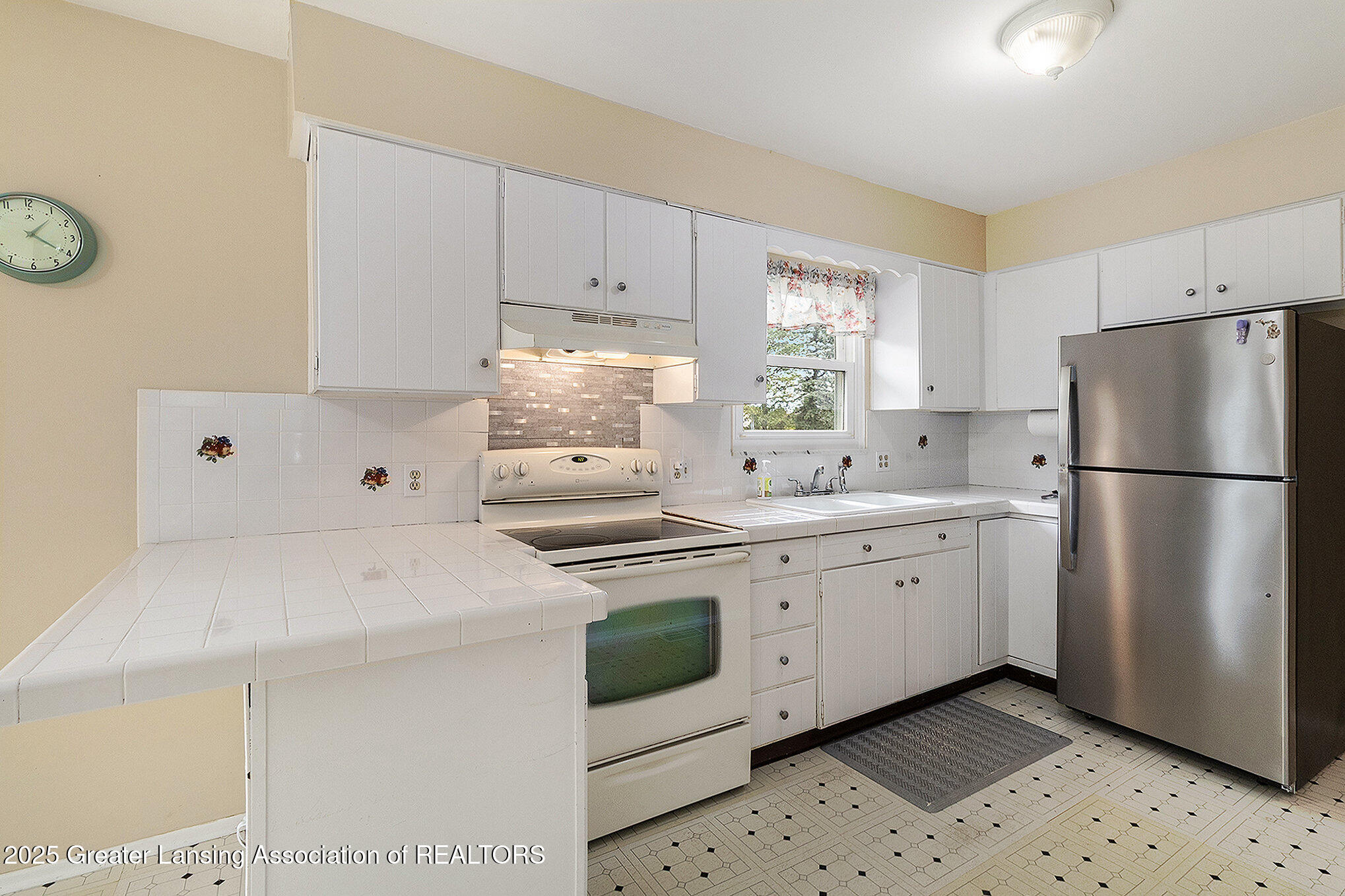 1841 Daley Road Lapeer, MI 48446 - Photo 13 of 32 013_img_1457_271