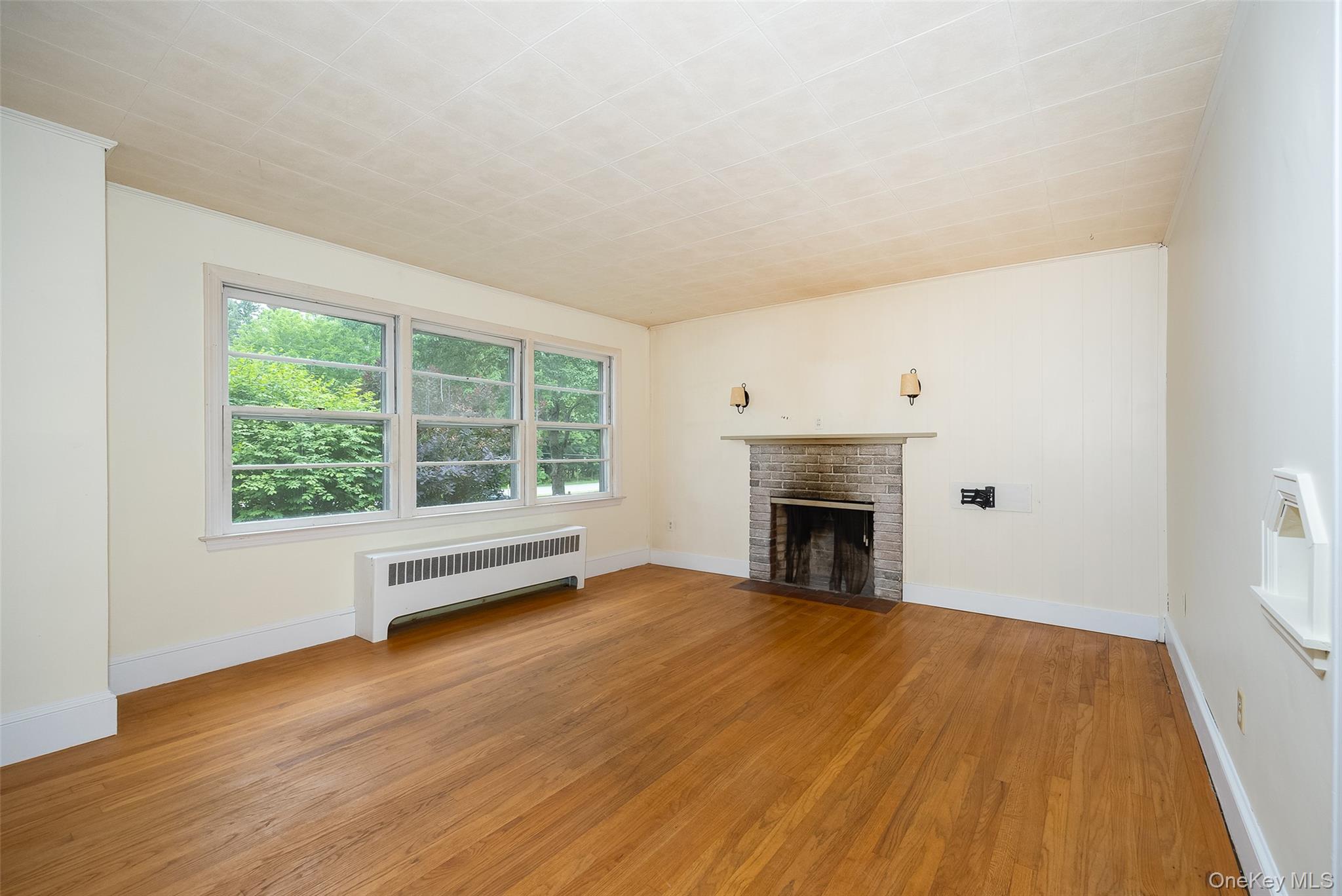 166 Vassar Road Poughkeepsie, NY 12603 - Photo 3 of 24