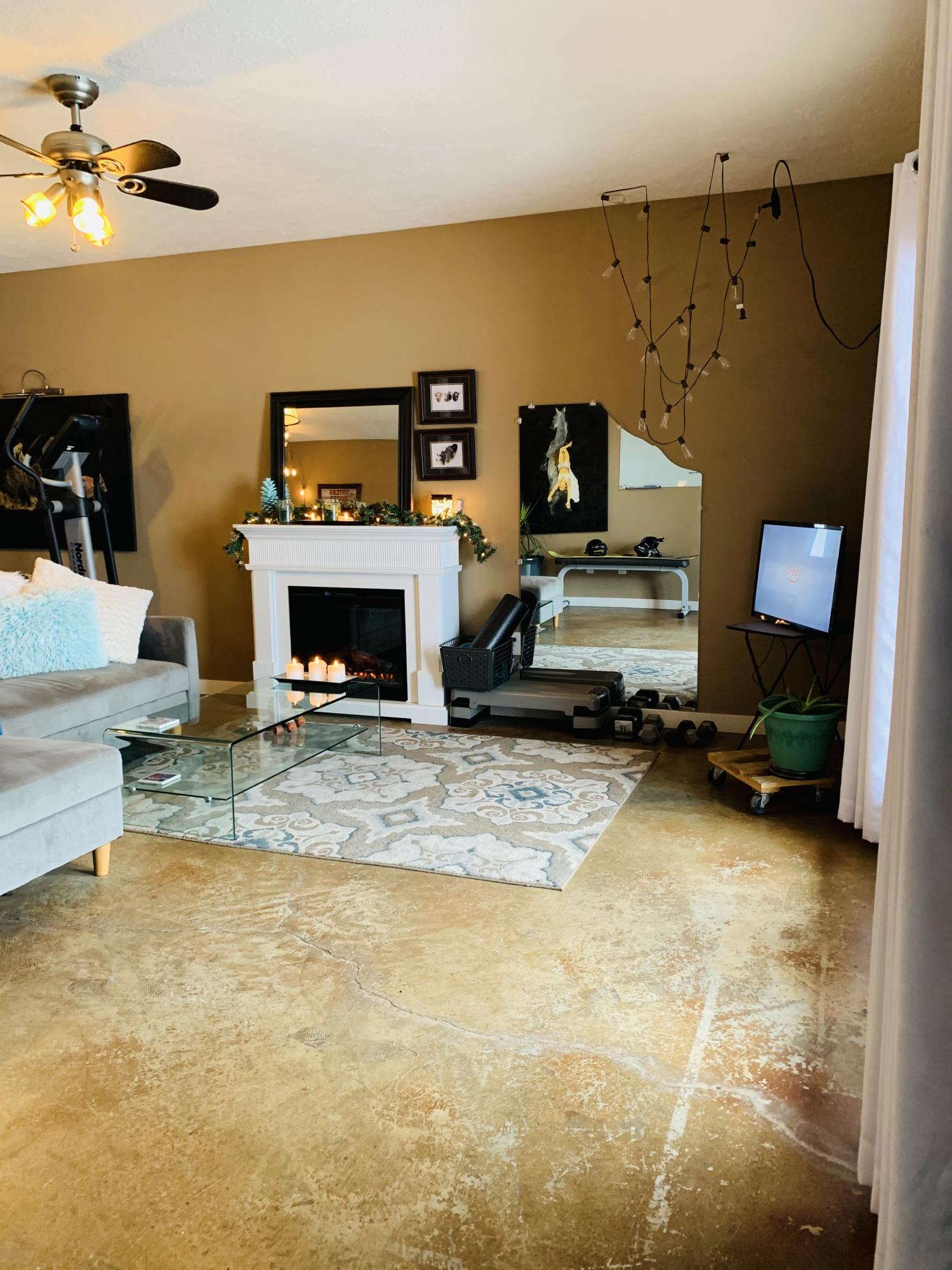 566 5th Street Metolius, OR 97741 - Photo 19 of 39 Living room