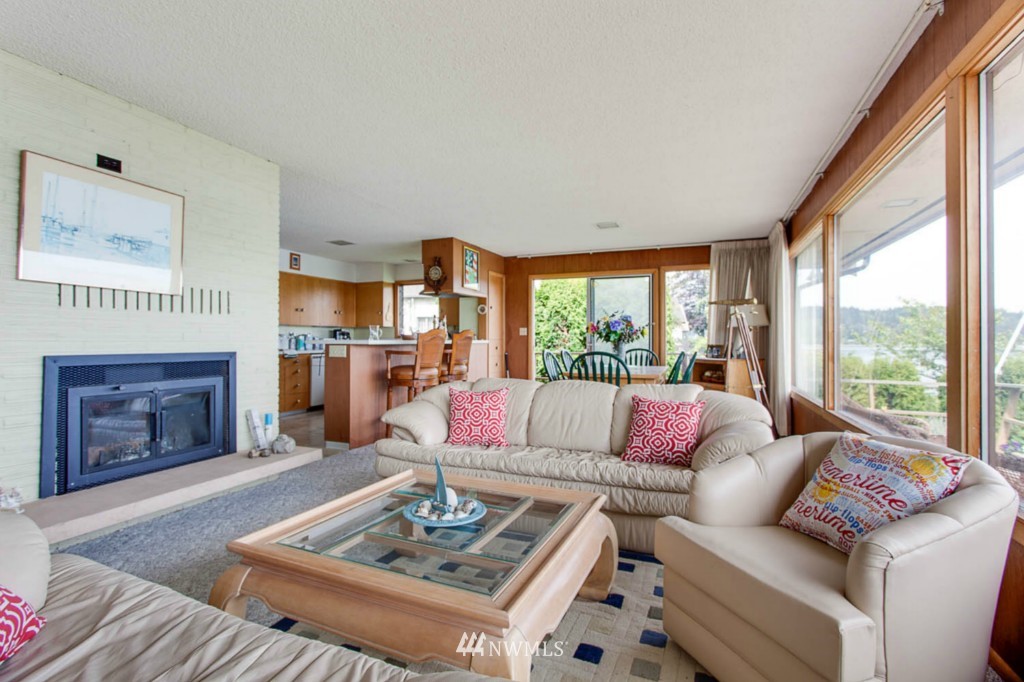15958-15972 Virginia Point Road Northeast Poulsbo, WA 98370 - Photo 4 of 24 Gallery Image 4