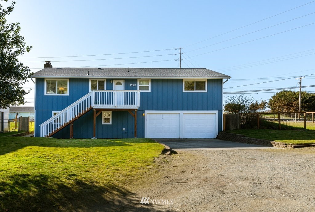 1993 Island View Road Oak Harbor, WA 98277 - Photo 1 of 39 Gallery Image 1