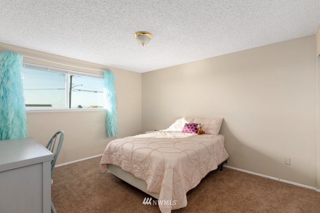 1993 Island View Road Oak Harbor, WA 98277 - Photo 22 of 39 Gallery Image 22