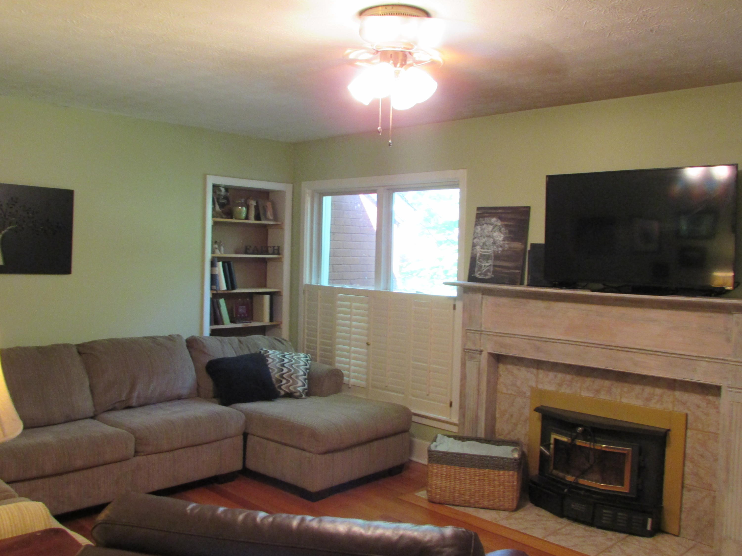 800 Kesterson Road Knoxville, TN 37918 - Photo 8 of 37 2016-06-08 008