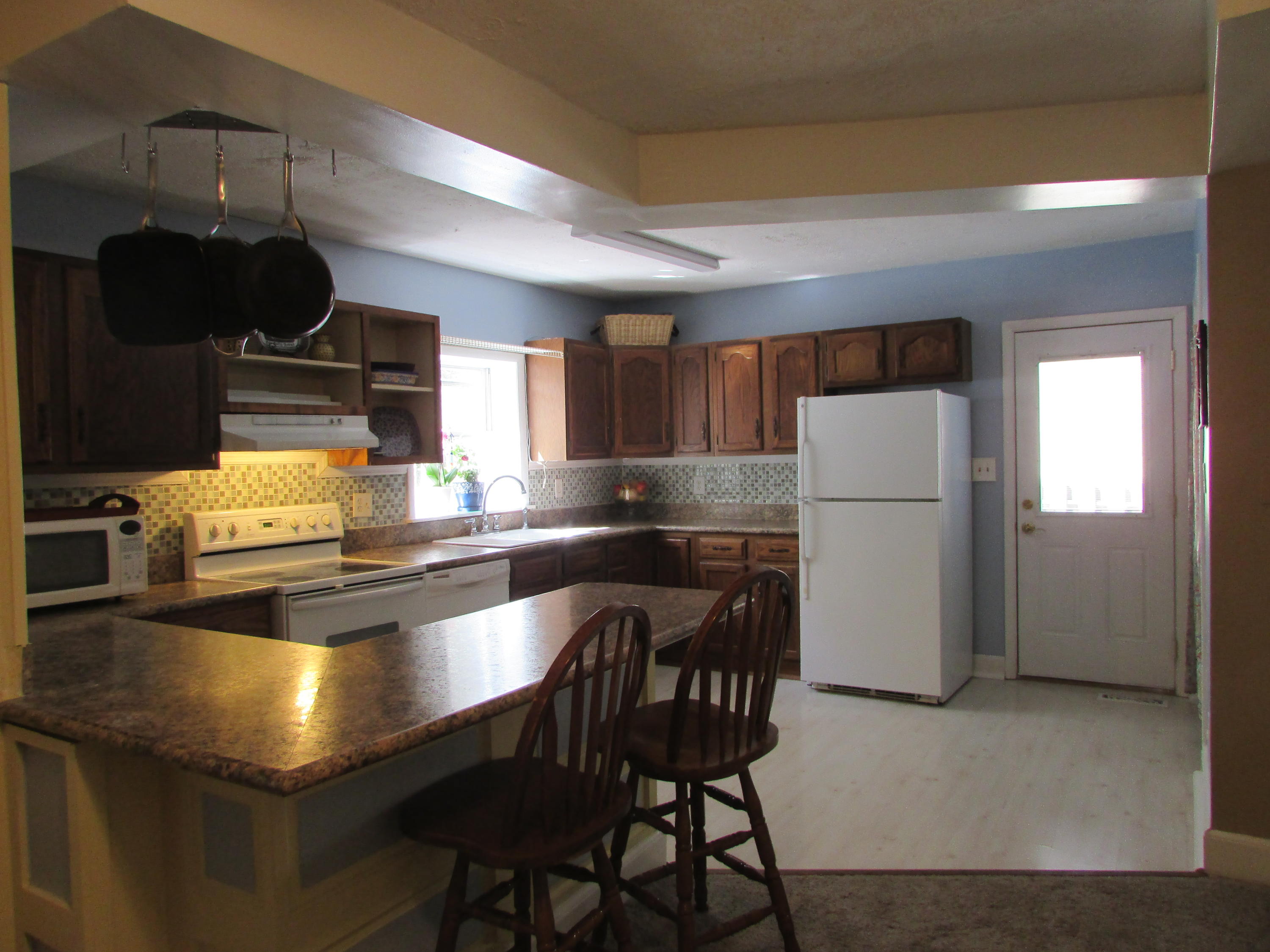 800 Kesterson Road Knoxville, TN 37918 - Photo 9 of 37 2016-06-08 009