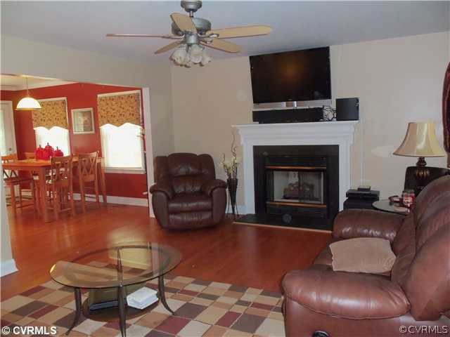 2565 Pilkington Road Powhatan, VA 23139 - Photo 2 of 12 Den/Family/Great Room - Great room open to kitchen
