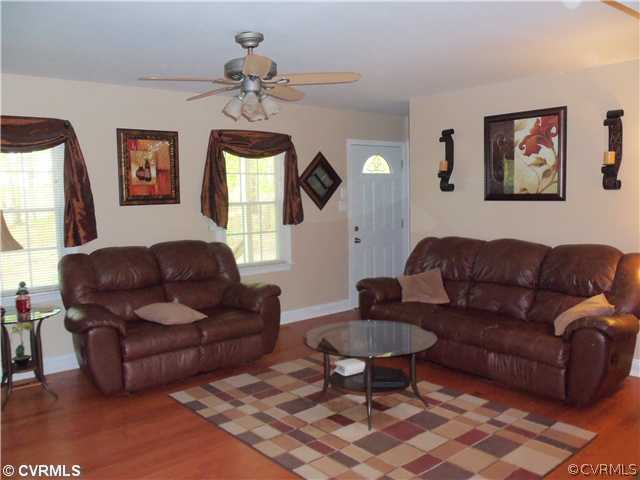 2565 Pilkington Road Powhatan, VA 23139 - Photo 3 of 12 Den/Family/Great Room - Great room - 2nd view. No