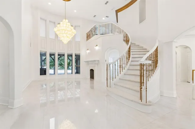 en view interior of a house with entryway