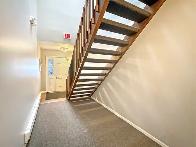 $2,150 | 1206 Ballantrae Place, Unit B, Mundelein, IL 60060