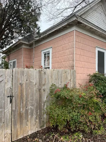 $154,900 | 620 Washburn Street, Taylor, TX 76574