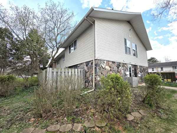 $95,000 | 3439 Kenbrooke Court, Kalamazoo, MI 49006