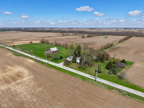 $750,000 | 9136 West 500 South, Jamestown, IN 46147