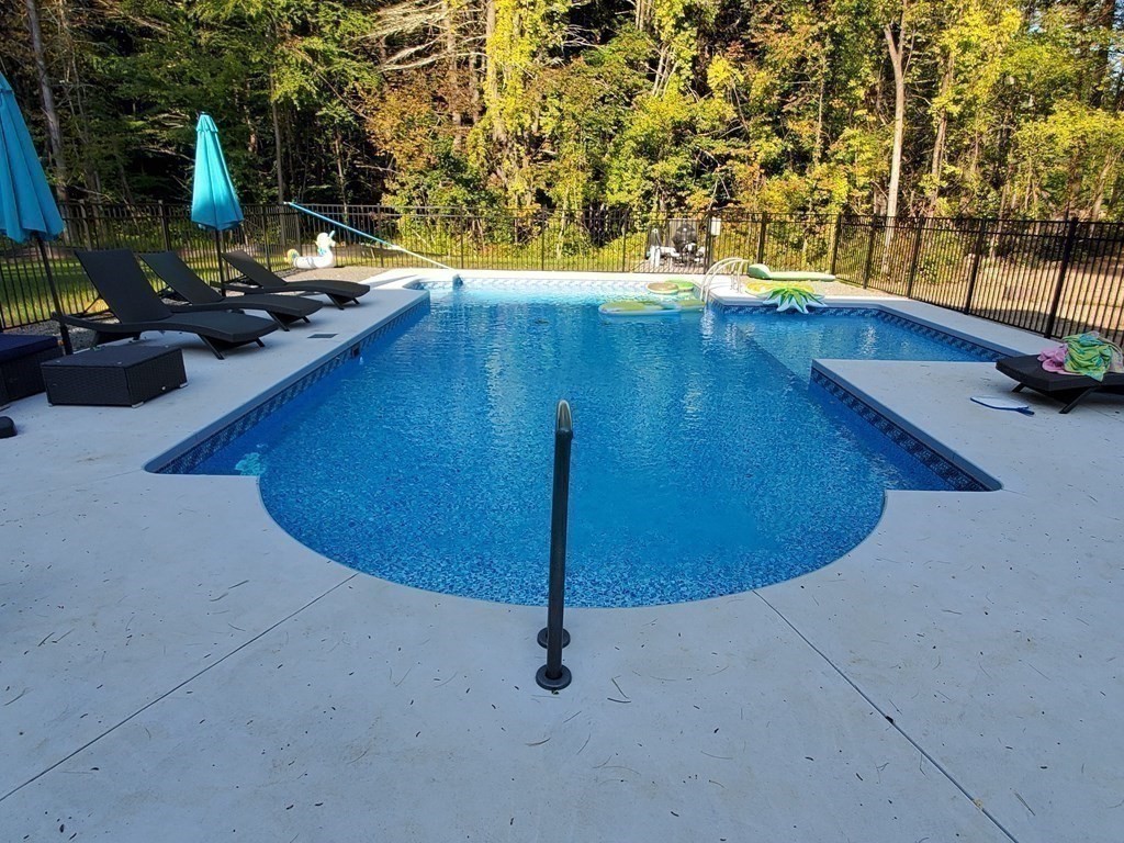 367 New Boston Road Sturbridge, MA 01566 - Photo 32 of 40