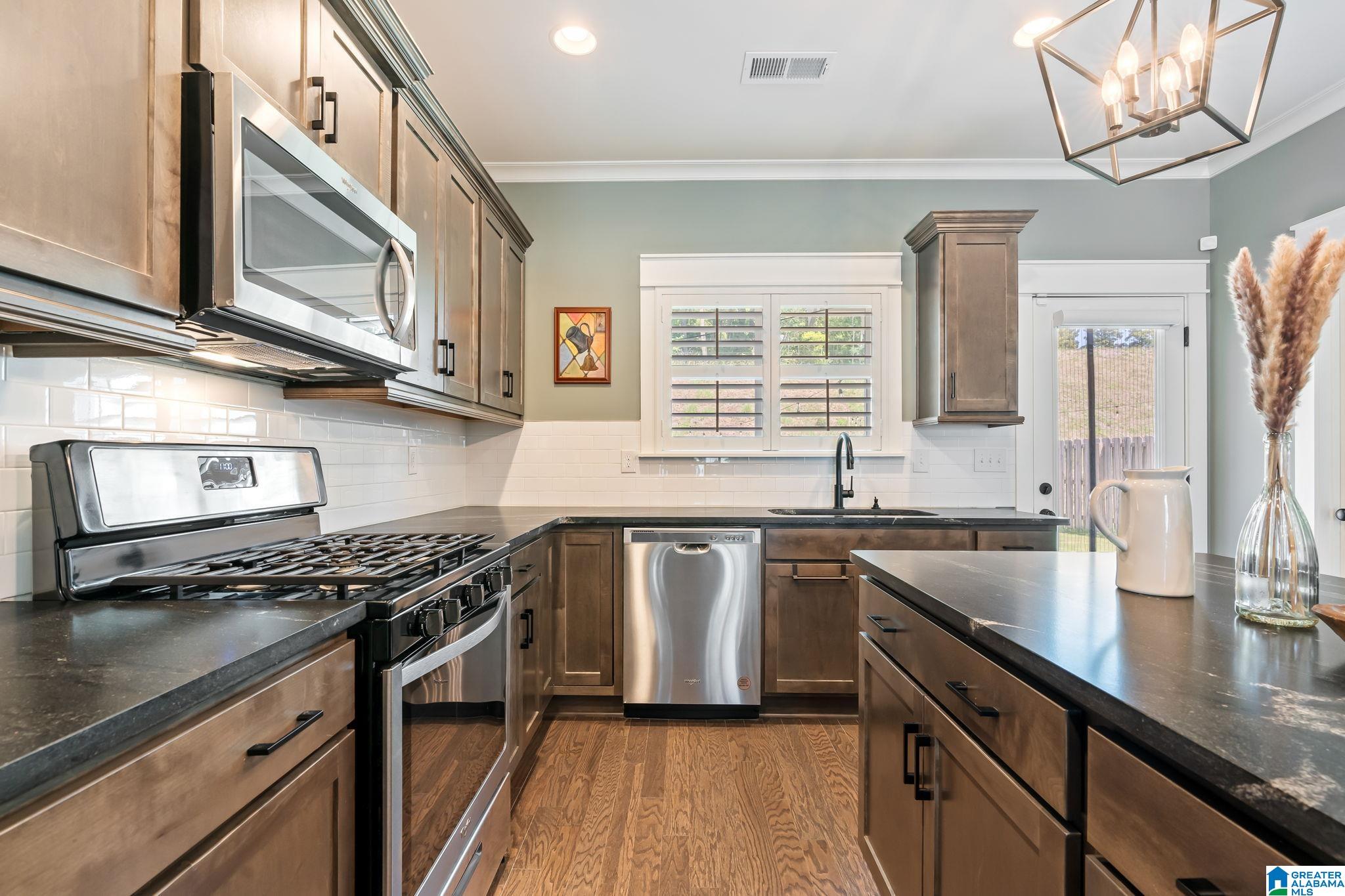 124 Grove Drive Birmingham, AL 35211 - Photo 10 of 32