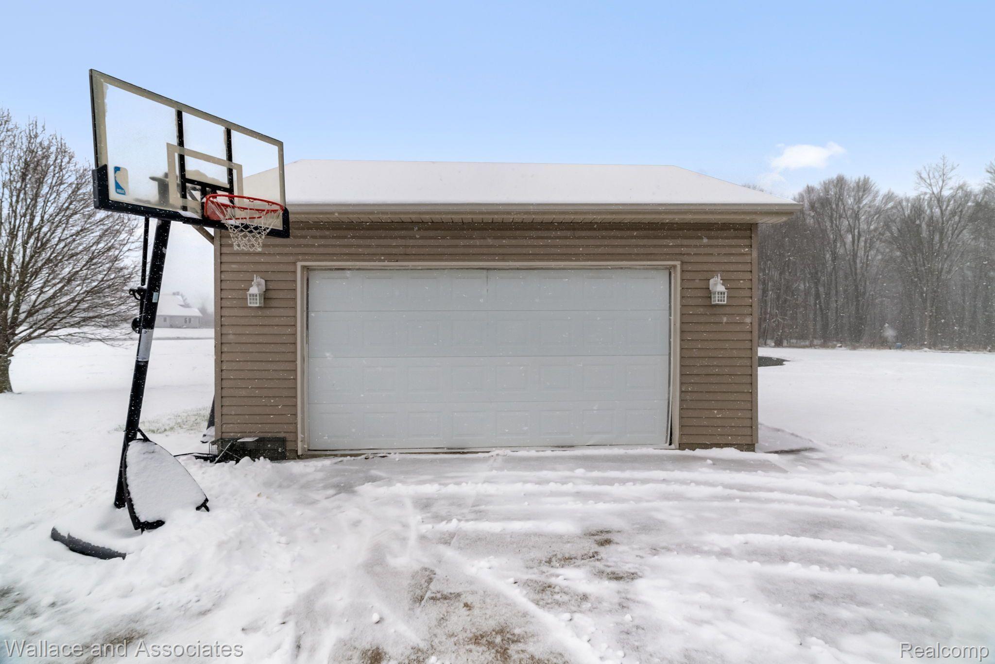 300 Pine Ridge Road St. Clair, MI 48079 - Photo 38 of 55