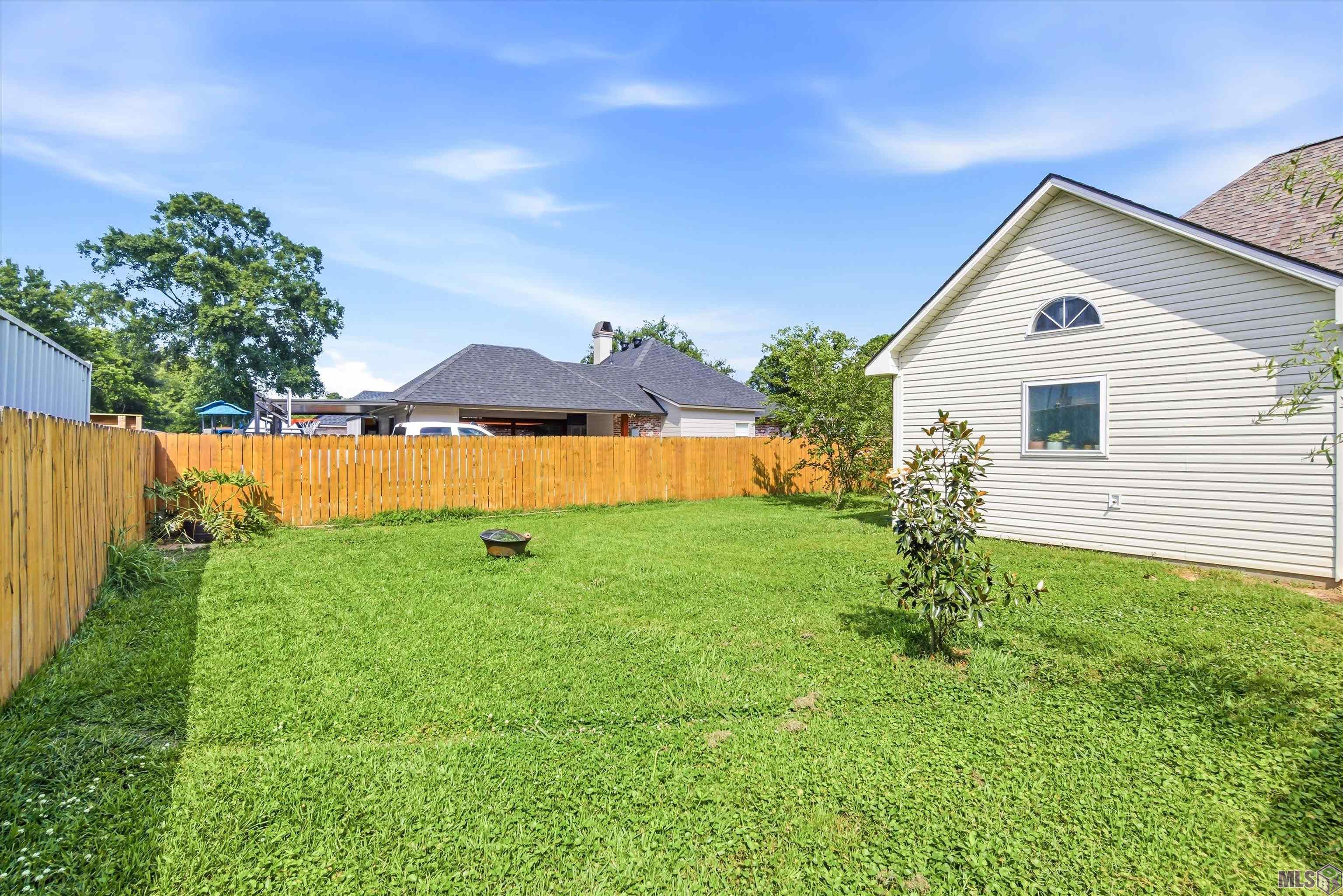 2047 Falconcrest Drive Denham Springs, LA 70726 - Photo 15 of 16