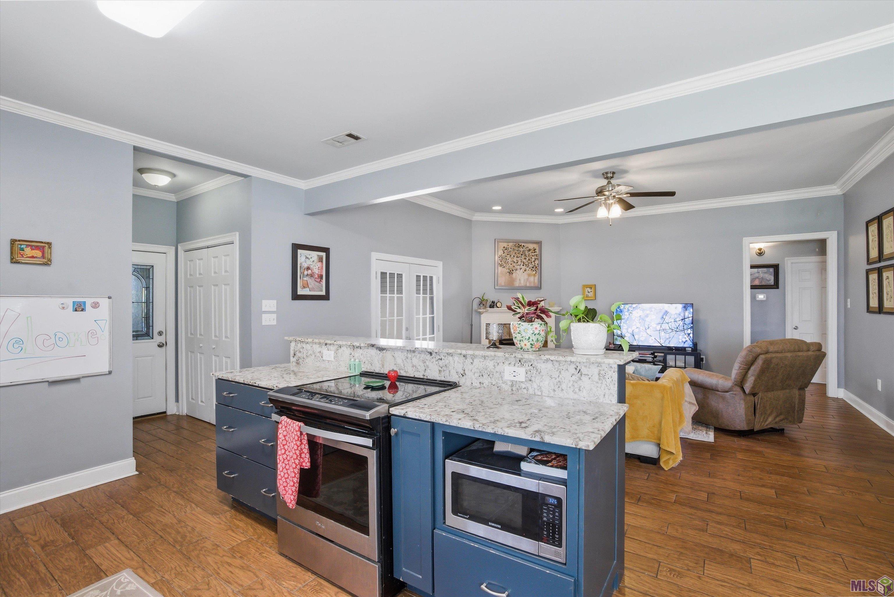 2047 Falconcrest Drive Denham Springs, LA 70726 - Photo 6 of 16