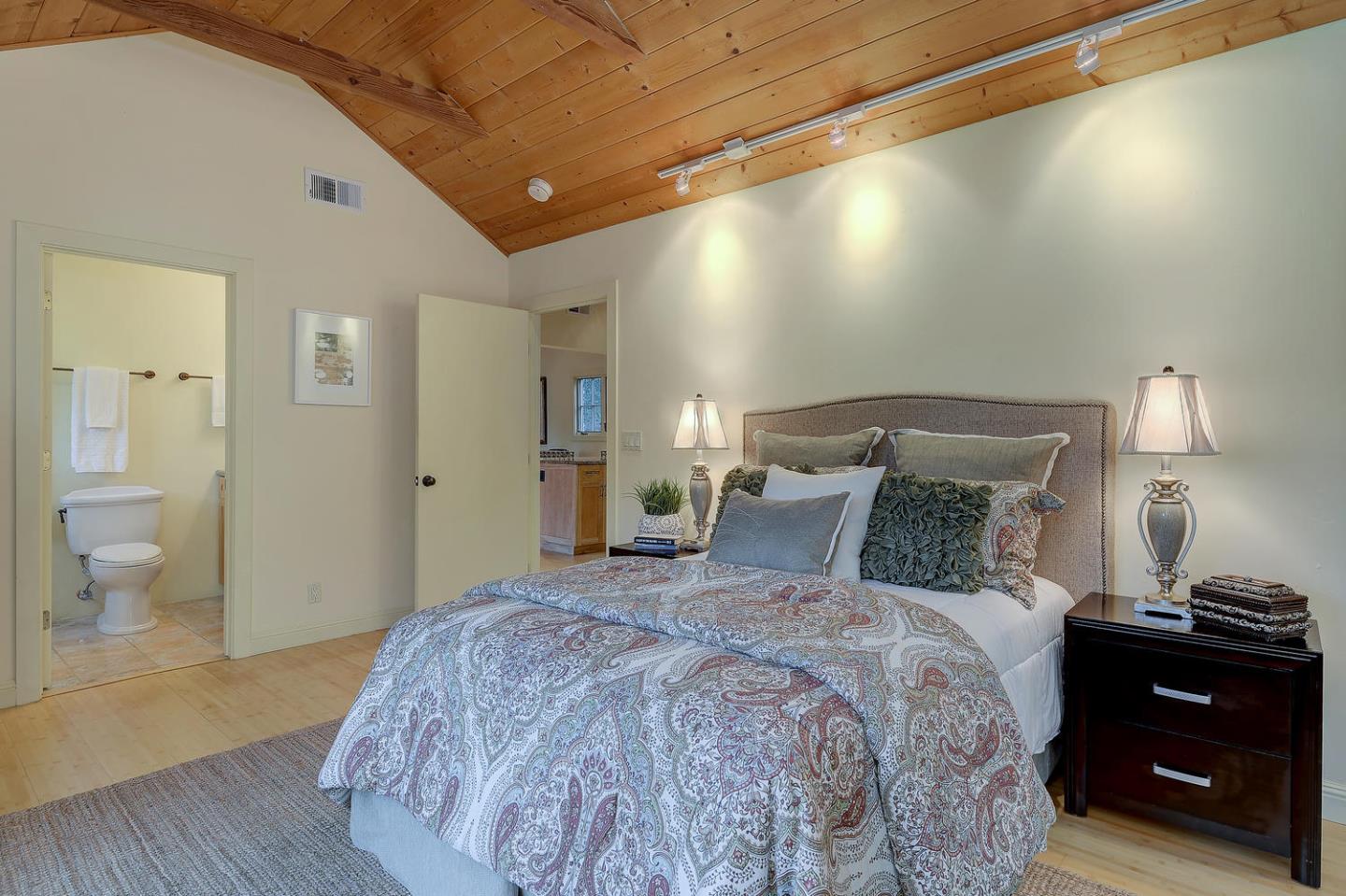 7 Palm Circle Road Woodside, CA 94062 - Photo 10 of 23