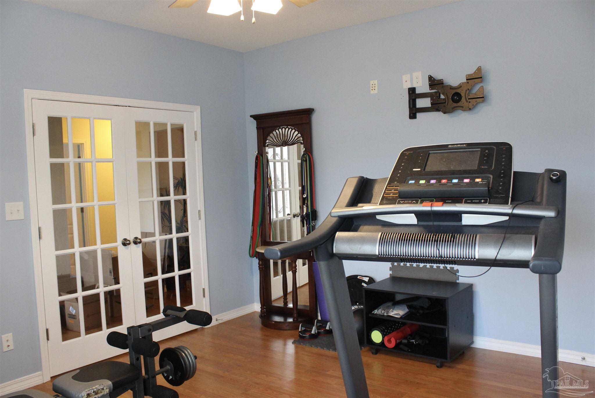 6295 Billoree Road Pace, FL 32571 - Photo 12 of 50 9 foot ceiling, additional audio jacks, TV mount
