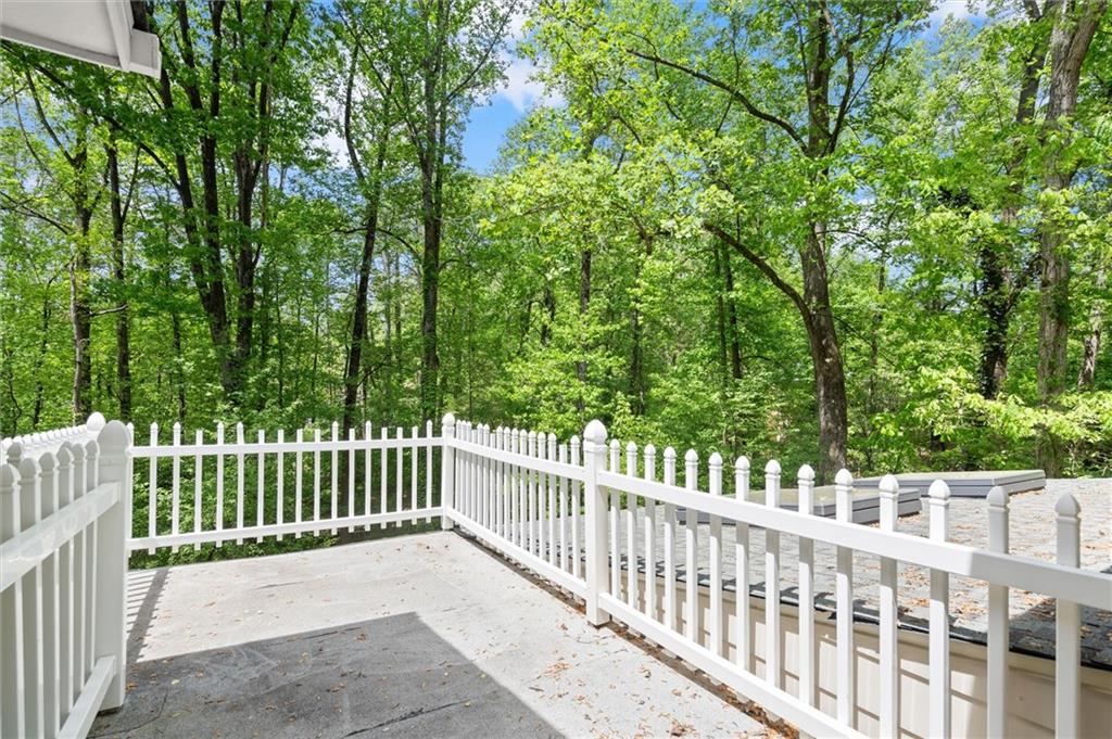 9335 Huntcliff Trace Atlanta, GA 30350 - Photo 51 of 113