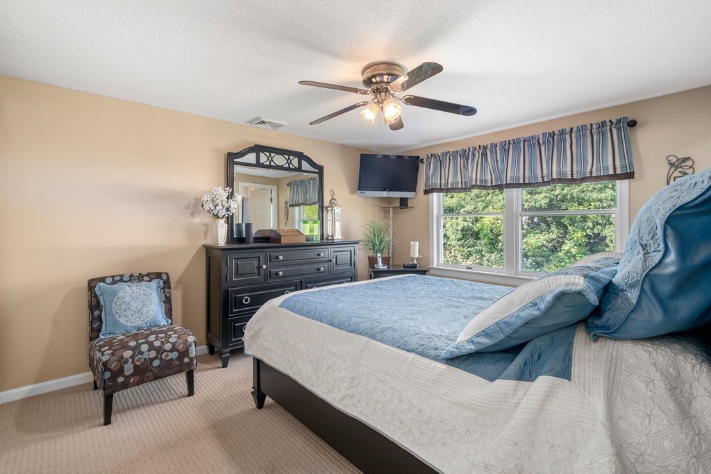 38 Bonnybrook Road Worcester, MA 01606 - Photo 17 of 28 Gallery Image 17