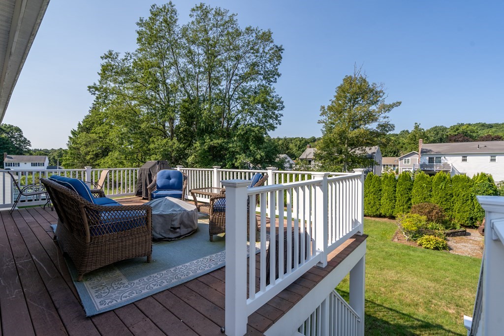 38 Bonnybrook Road Worcester, MA 01606 - Photo 6 of 28 Gallery Image 6