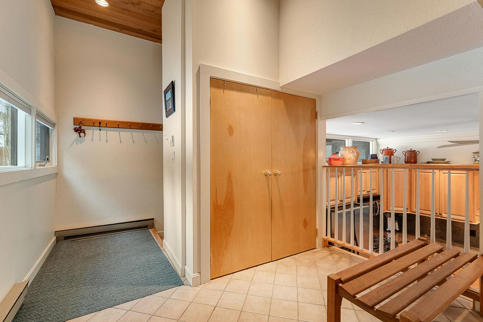 19 Timberline Drive, Unit 9 Warren, VT 05674 - Photo 4 of 51