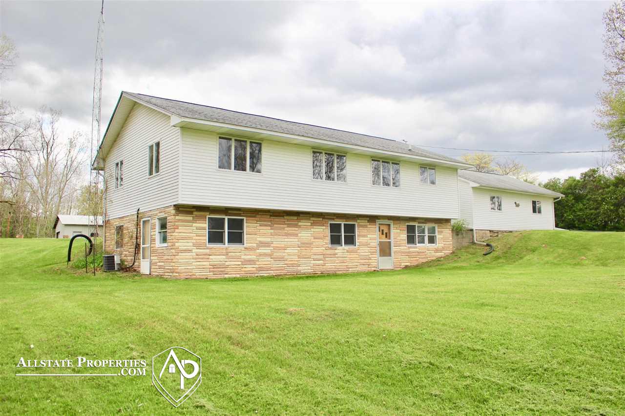 3136 East Lake Road Clio, MI 48420 - Photo 2 of 41 50040944-1.JPG