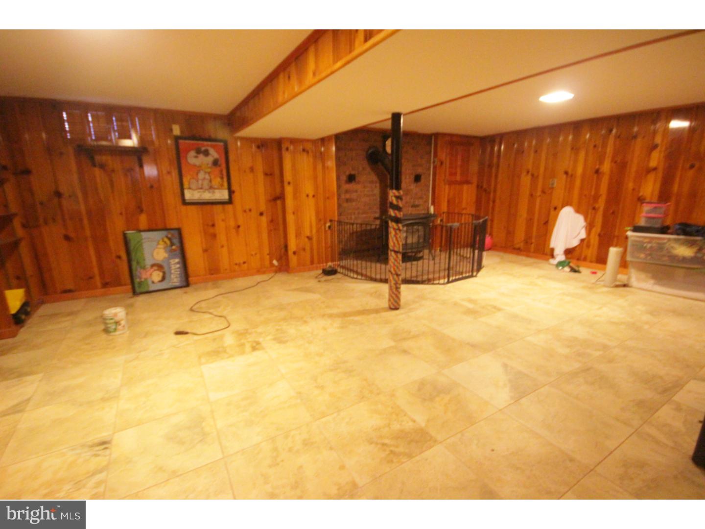 222 Youngs Road Hamilton, NJ 08619 - Photo 11 of 23 Family Room