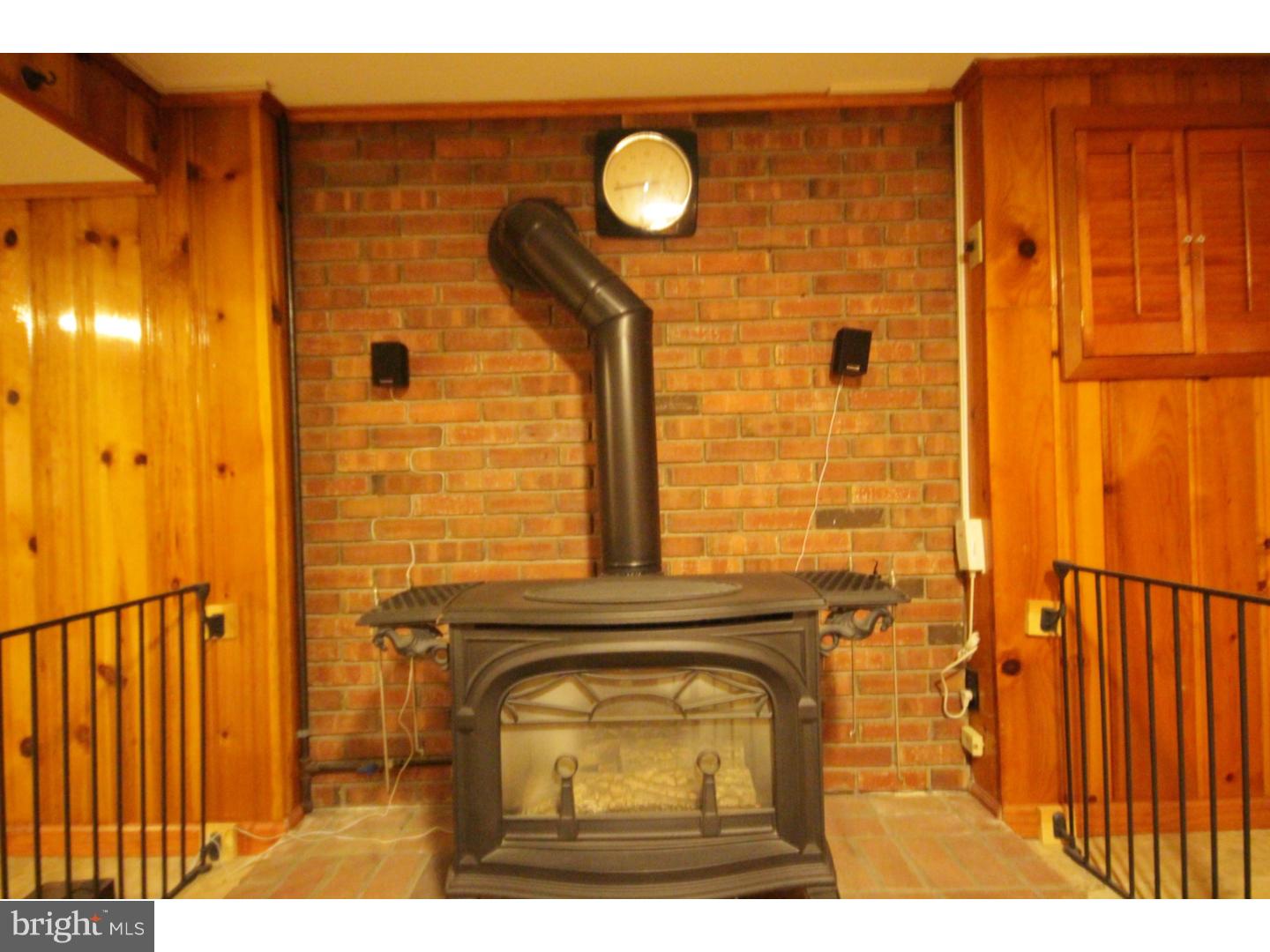 222 Youngs Road Hamilton, NJ 08619 - Photo 12 of 23 Family Room