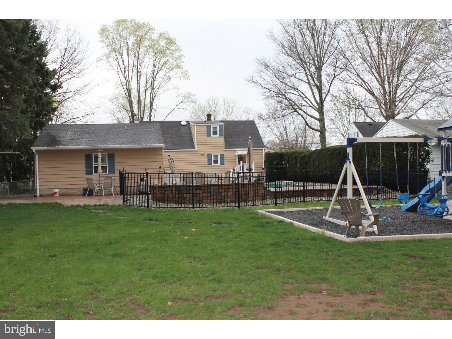 222 Youngs Road Hamilton, NJ 08619 - Photo 15 of 23 Back Yard