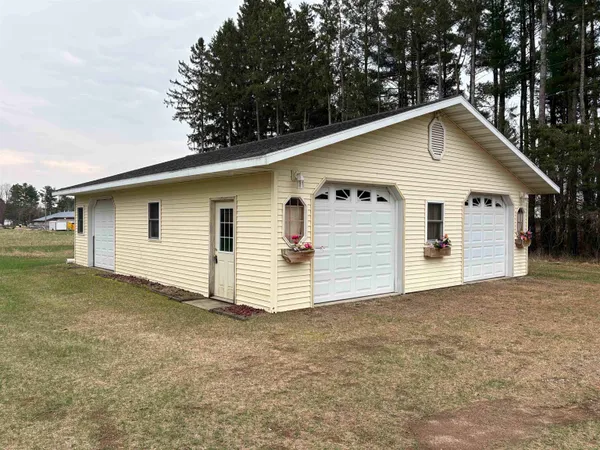 $119,900 | 525 Summit Street, Wild Rose, WI 54984
