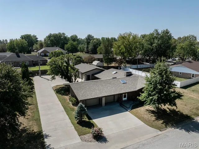 $449,500 | 317 Johnson Place, Palmyra, MO 63461