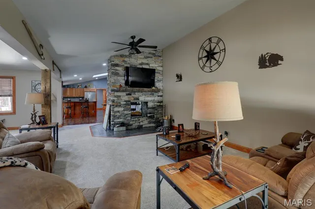 $449,500 | 317 Johnson Place, Palmyra, MO 63461