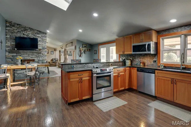 $449,500 | 317 Johnson Place, Palmyra, MO 63461