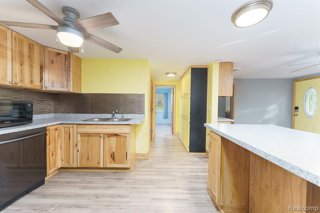 10159 Clark Road Davison, MI 48423 - Photo 21 of 49