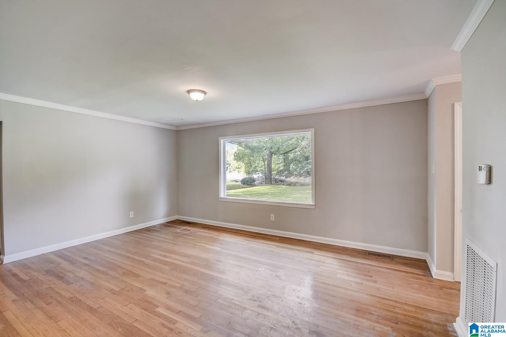 309 Sun Valley Road Birmingham, AL 35215 - Photo 5 of 31