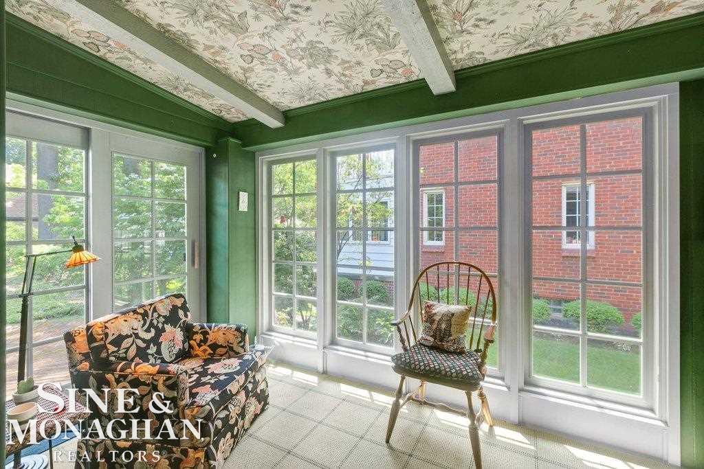 718 Washington Grosse Pointe, MI 48230 - Photo 11 of 36 50078974-10.JPG